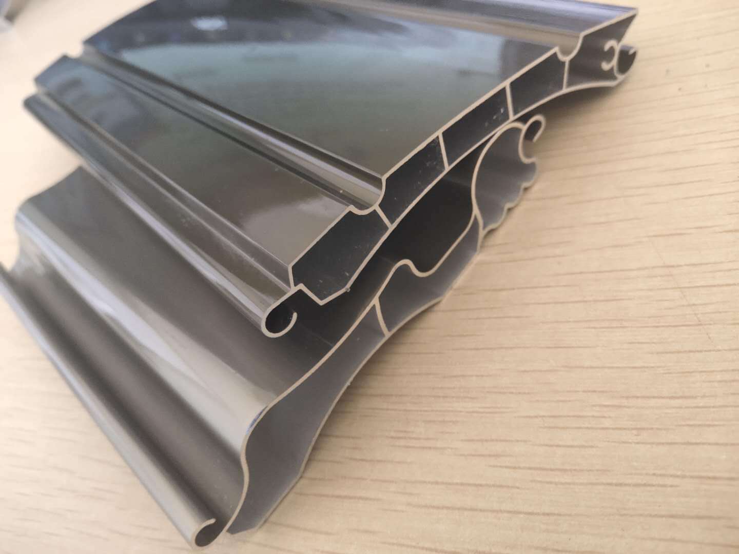6063 ALUMINUM EXTRUSION PROFILE T5 ANDOZIED POWDER COATING (2).jpg