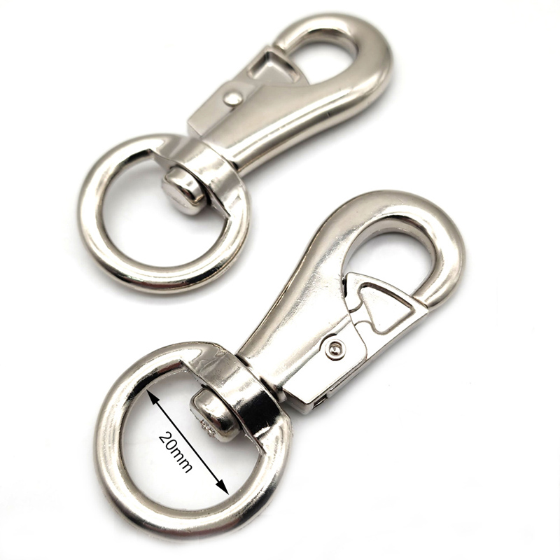 Dog Leash Snaps