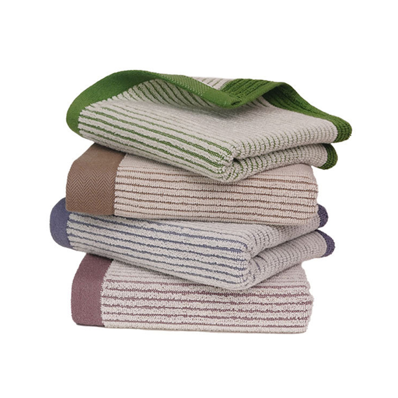 مجموعة مناشف الحمام.jpg