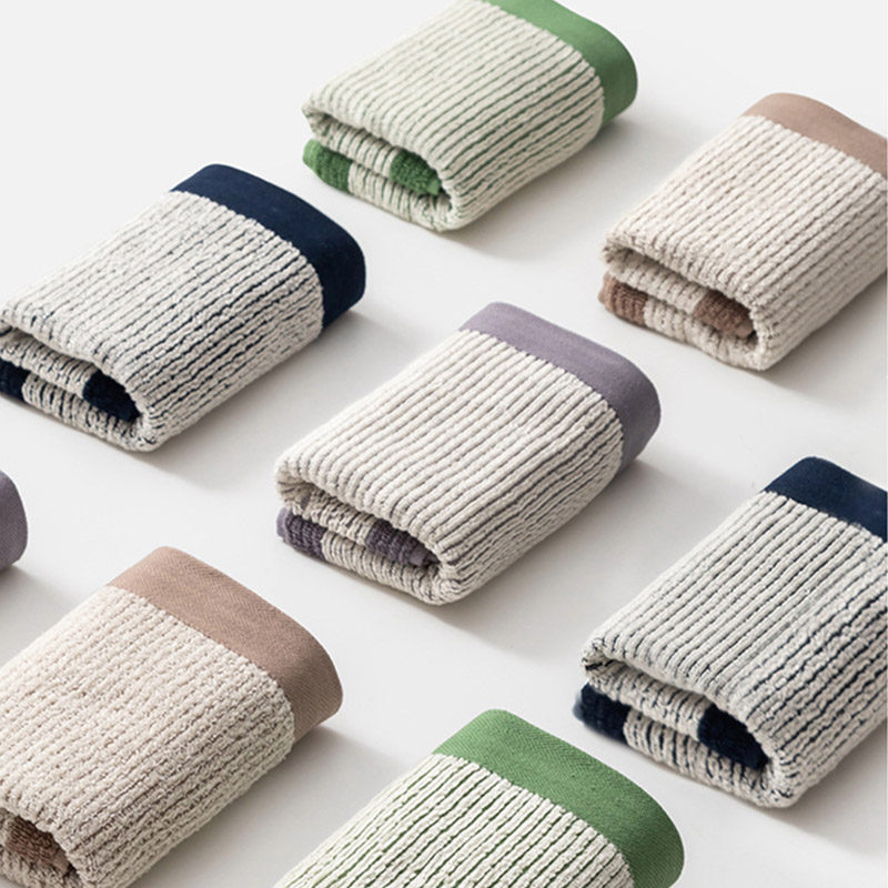 مناشف رياضية مخصصة.jpg