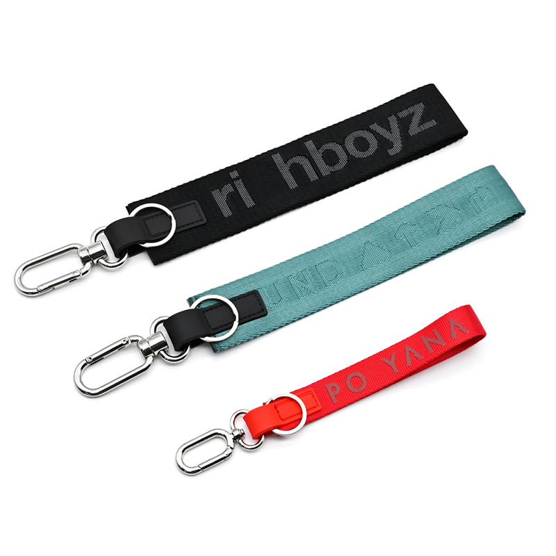 What are the different sizes of lululemon keychains?
