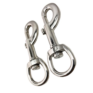 Ganchos giratorios con cierre de clip para correa de perro.