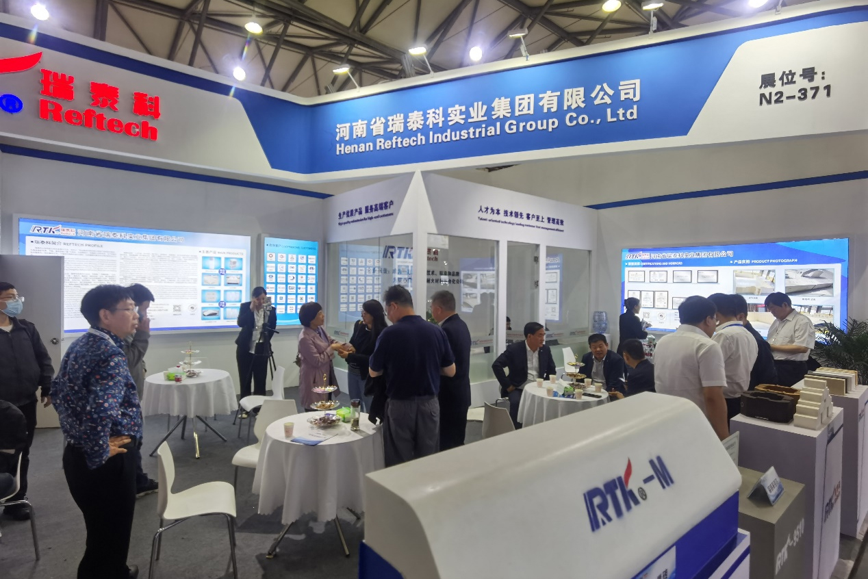 Reftech-appeared-at-the-32nd-China-International-Glass-Industry-Technology-Exhibition1.jpg