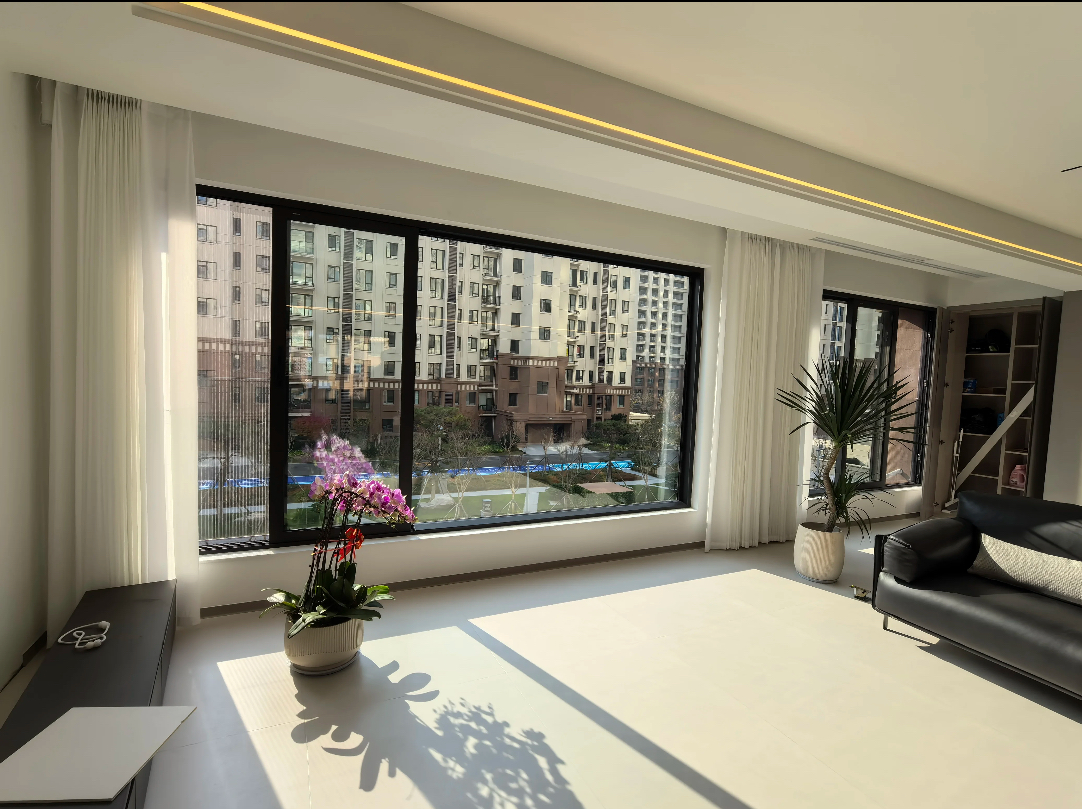 5-Smart Home Windows and Doors