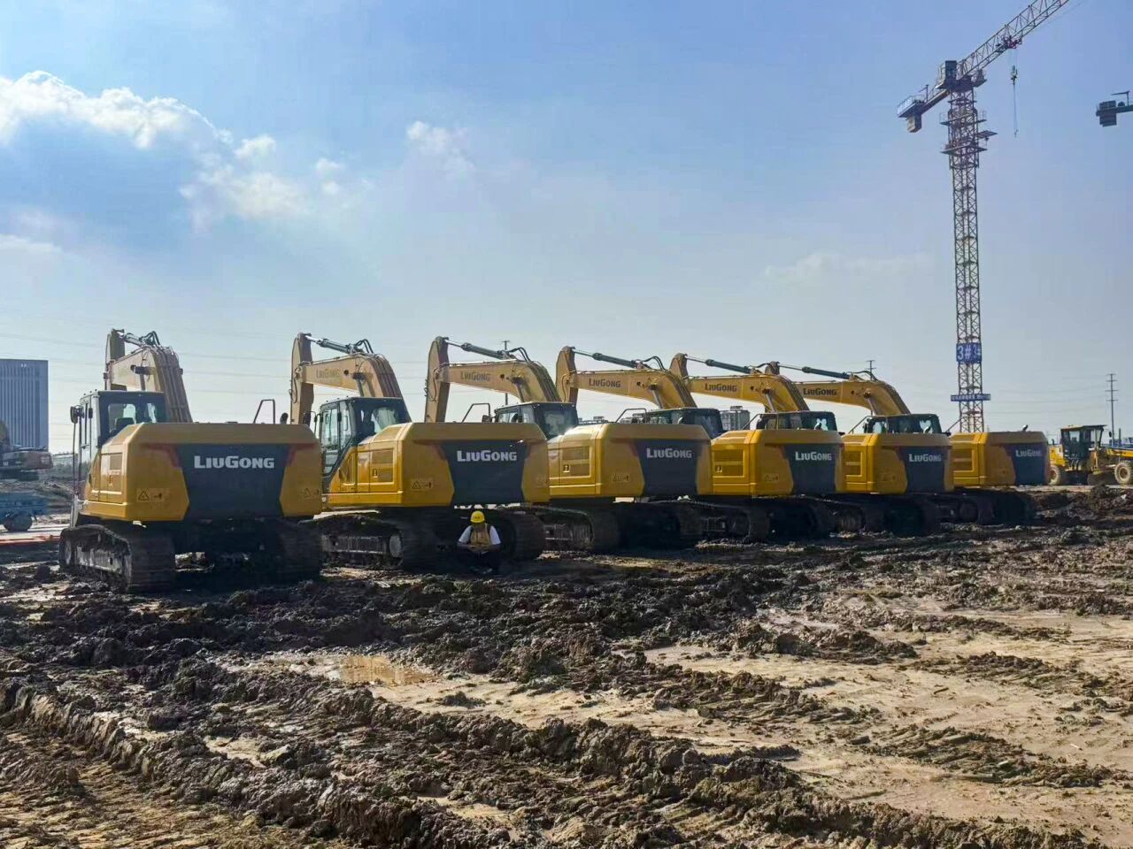 10 units delivered in batches! LiuGong 920F helps Shandong's leading landfill enterprise accelerate infrastructure construction