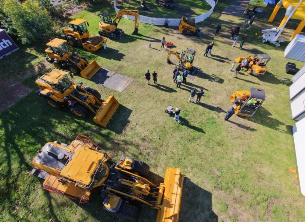 Spanning Australia's East and West Coasts! SDLG’s Dual-Exhibition Showcase Ignites the Local Market