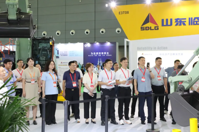 Technology Empowers Intelligent Construction: SDLG Showcases Electric Products at the 2026 Construction Expo