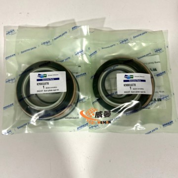 Doosan Boom Cylinder Seal Kit K9001878 401107-01220 For Doosan Daewoo Excavator DX220A DX225LC DX230LC