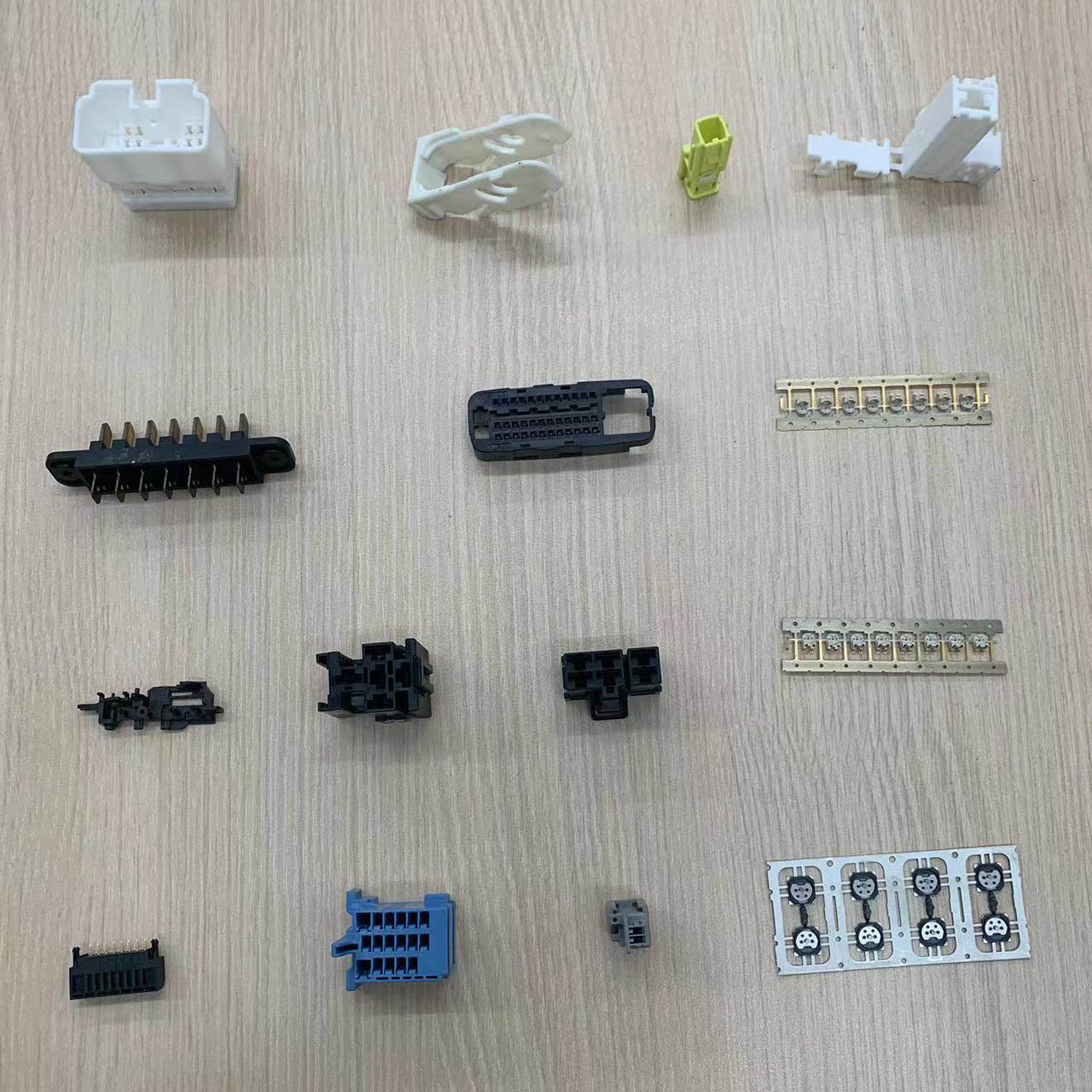 How to accept injection molding molds