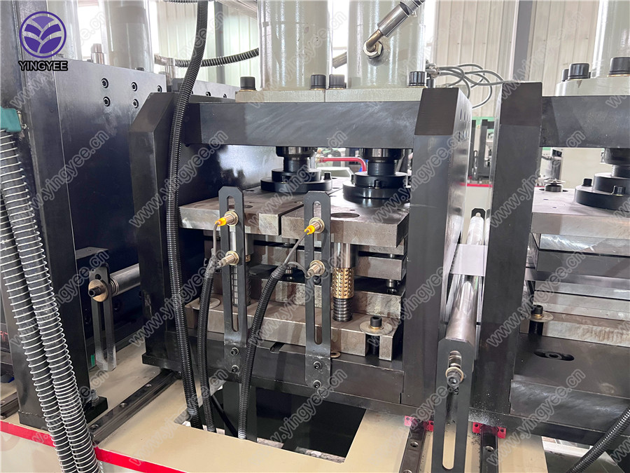 Electric Cabinet Roll Forming Machine (3)h6g