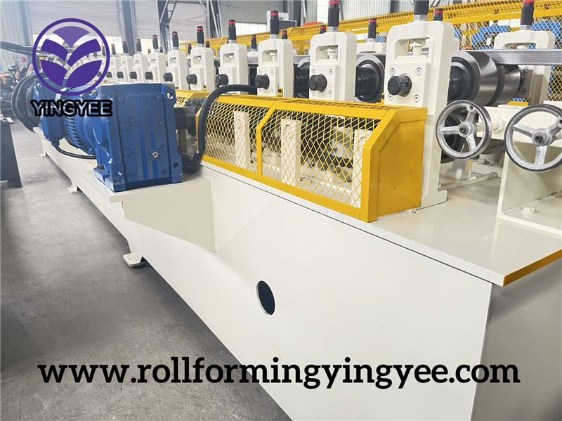 Roller shutter door  (2)