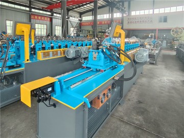 Угловой валковой формовочной машины