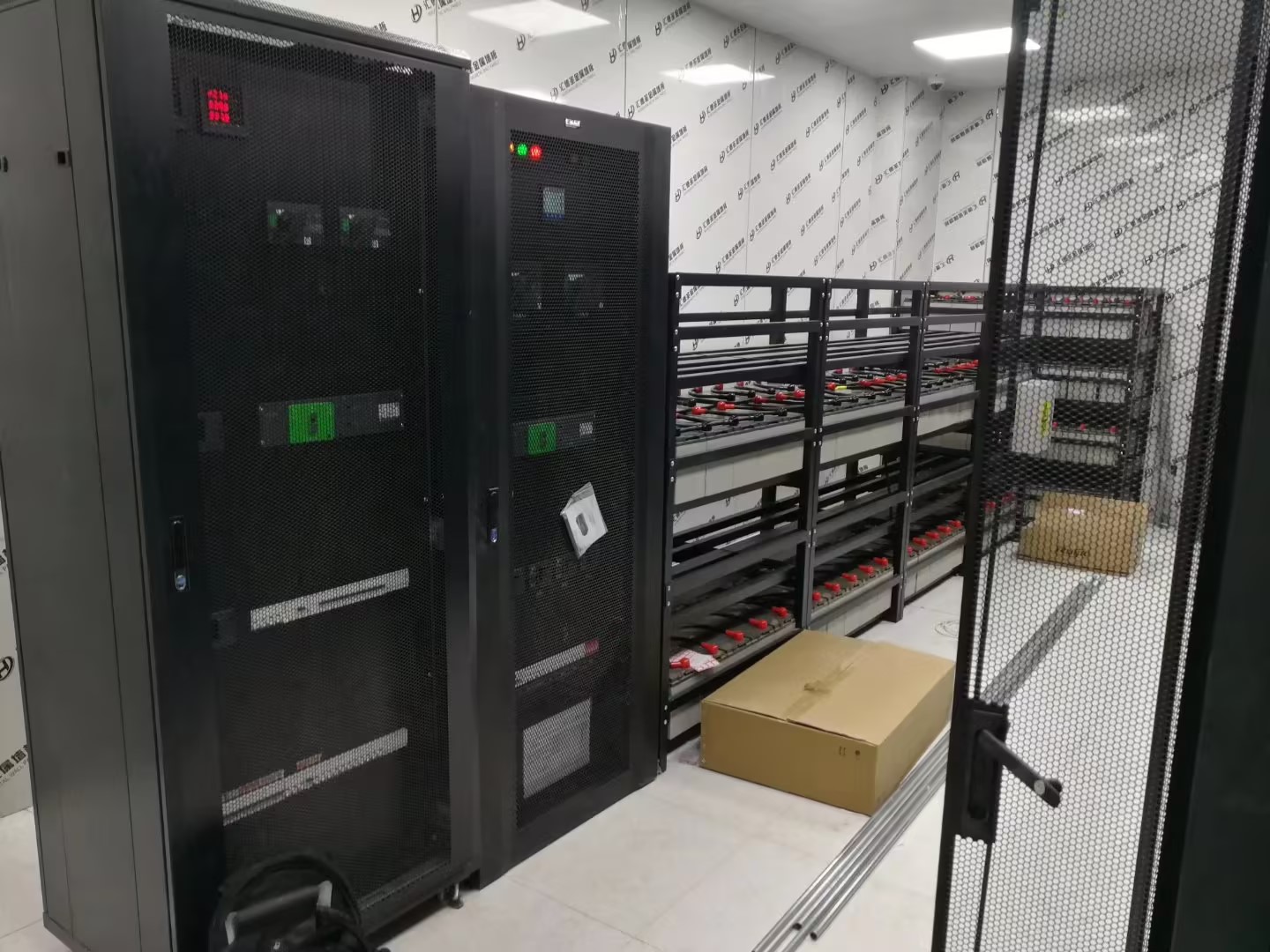 UPS Battery Maintenance: Daily Guidelines for Data Centers