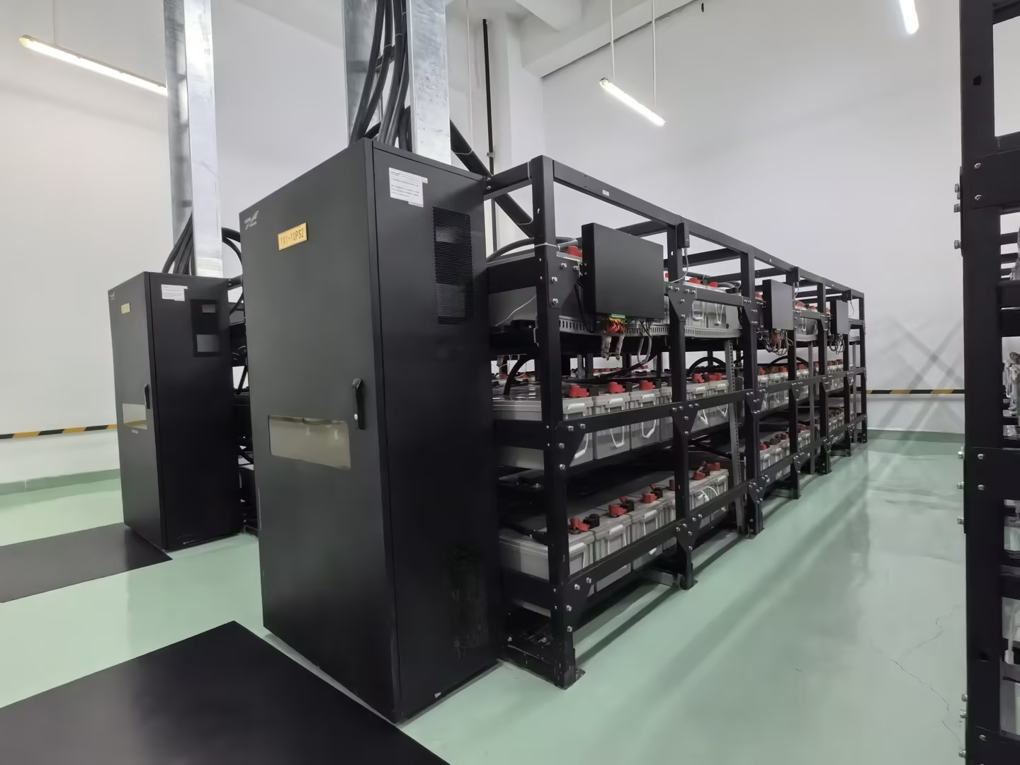 ups battery (3)