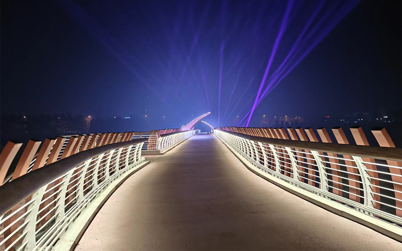 Creates a Stunning Corridor Bridge Lighting Spectacle3