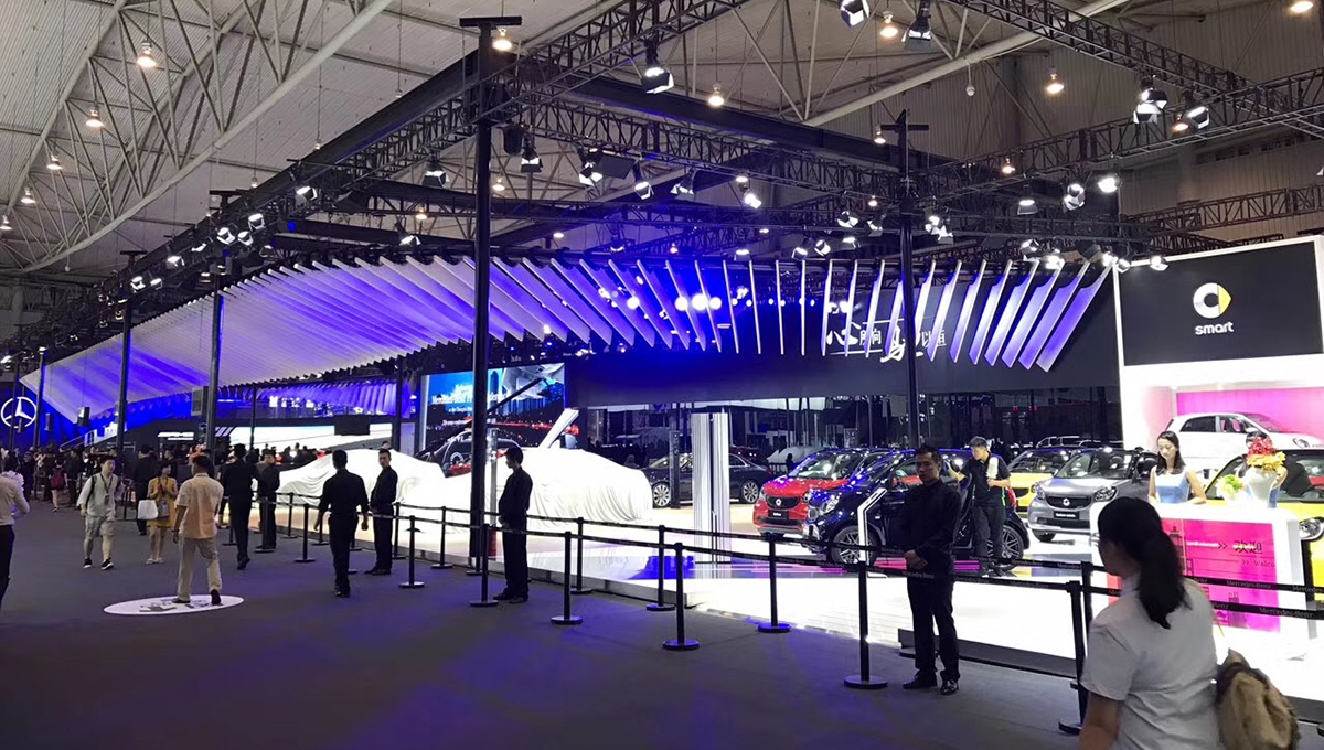 Guangzhou iTOPLITE Optoelectronics Elevates Mercedes-Benz Display at 2017 Chengdu Auto Show with Captivating Lighting (3)