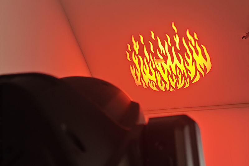 800W