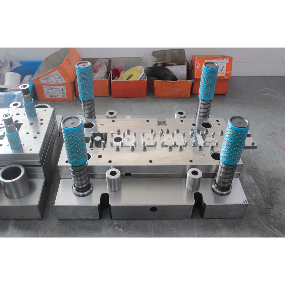 Explosion-proof-cap-upper-mold1