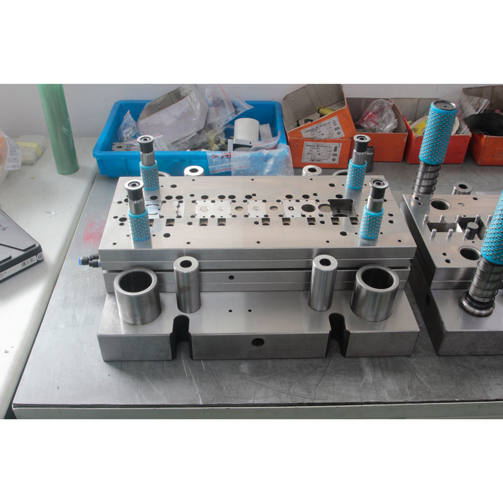 Explosion-proof-cap-upper-mold2