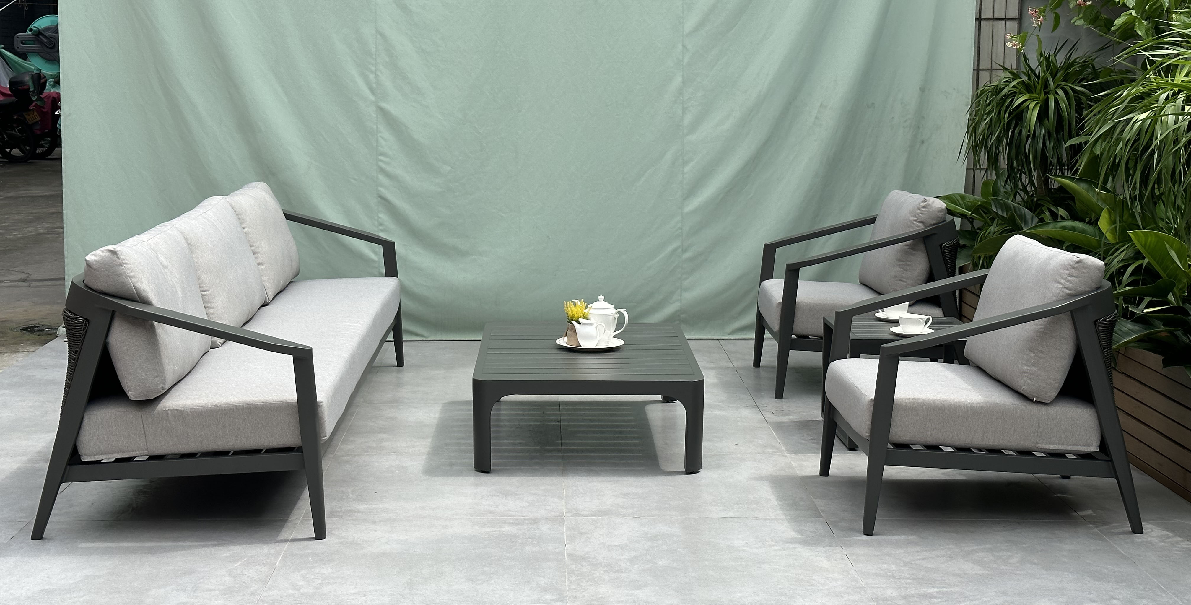 patio furniture sets (2)