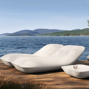 Villa Courtyard Resin Sunbath Lounge Chair