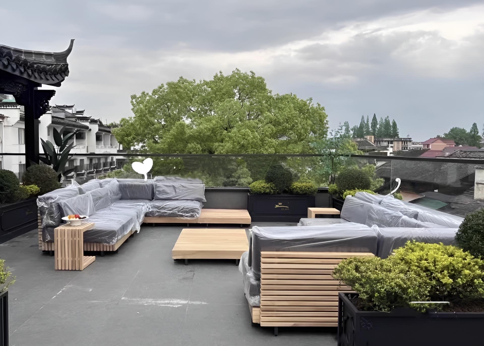 Ventifurniture Launches Ex-Display Garden Furniture Ahead of Peak Summer Season
