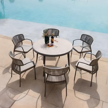 6 seater round outdoor bistro garden table and chairs
