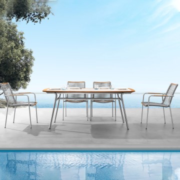 metal 4-6 seater outdoor table and chairs