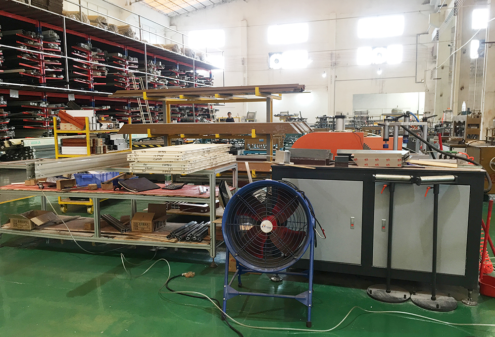 irregular cutting machine