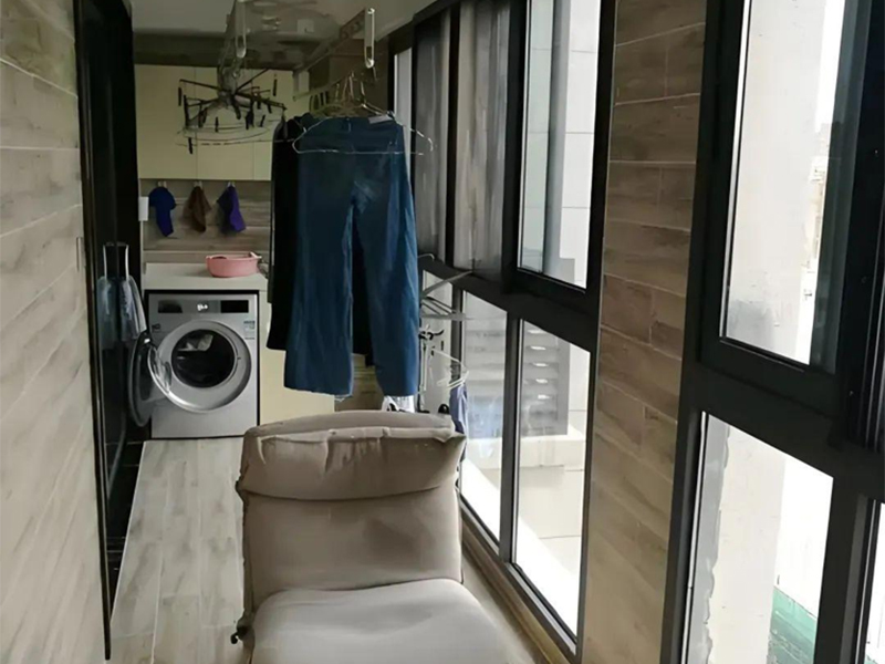 Sealing windows for your small balcony1-1