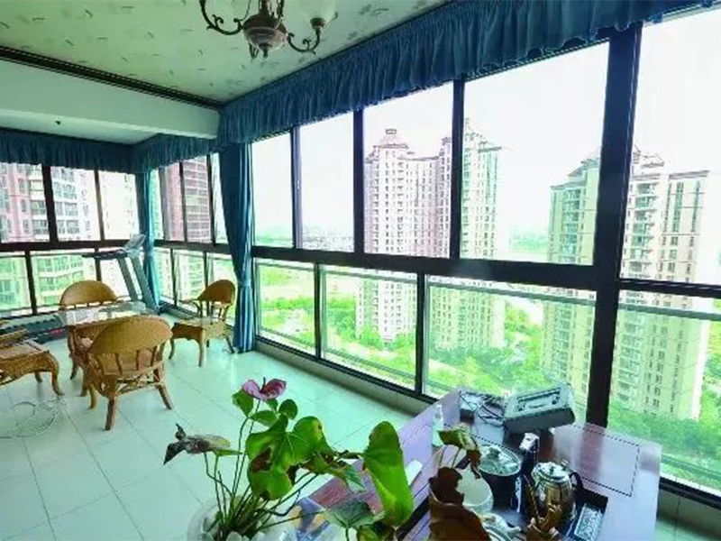 Sealing windows for your small balcony3-1