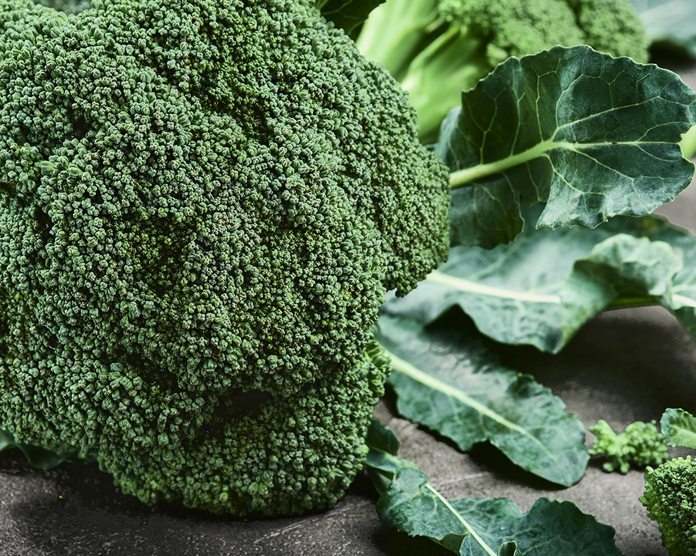 fresh-green-broccoli-healthy-food
