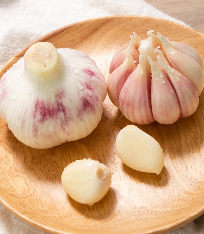 Fresh Garlic vs. Dried Garlic: What’s the Difference?