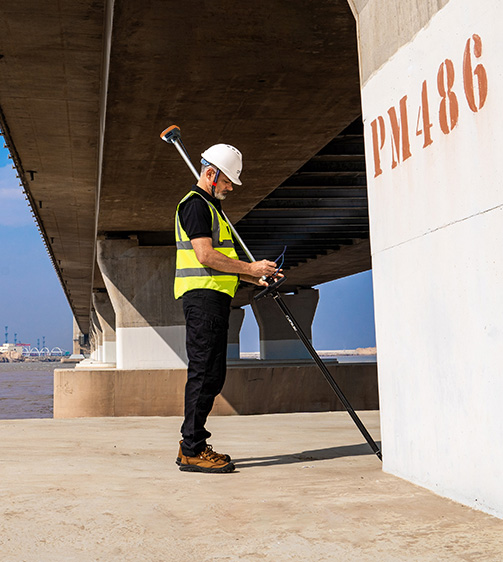 i73-receiver-professional-gnss