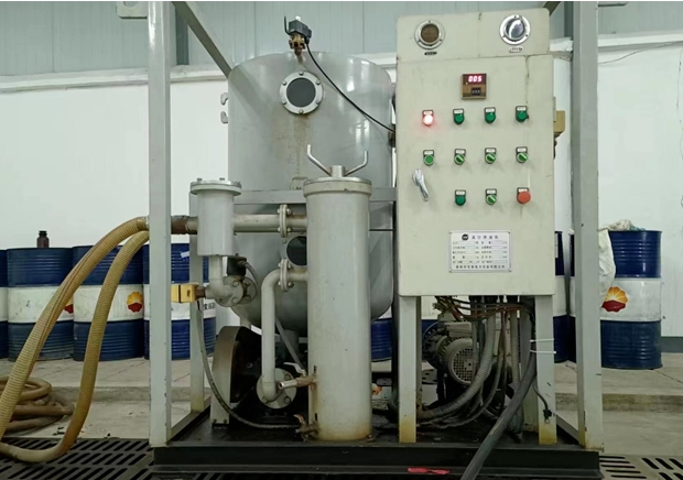 How do transformers filter and fill oil