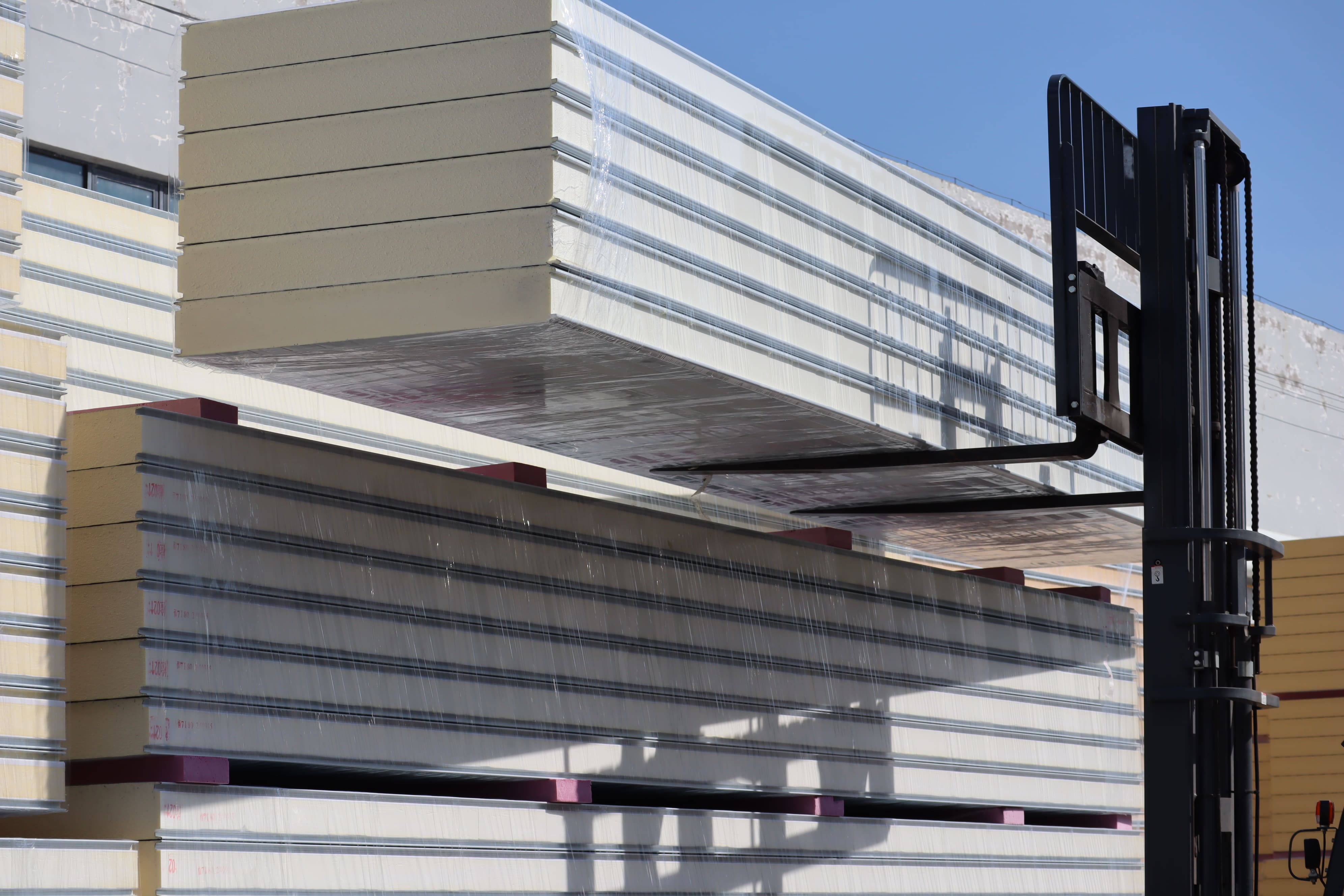 Pharmaceutical Cold Chain Storage Raises Higher Standards for Insulation panels, Condensing units, Condensers.