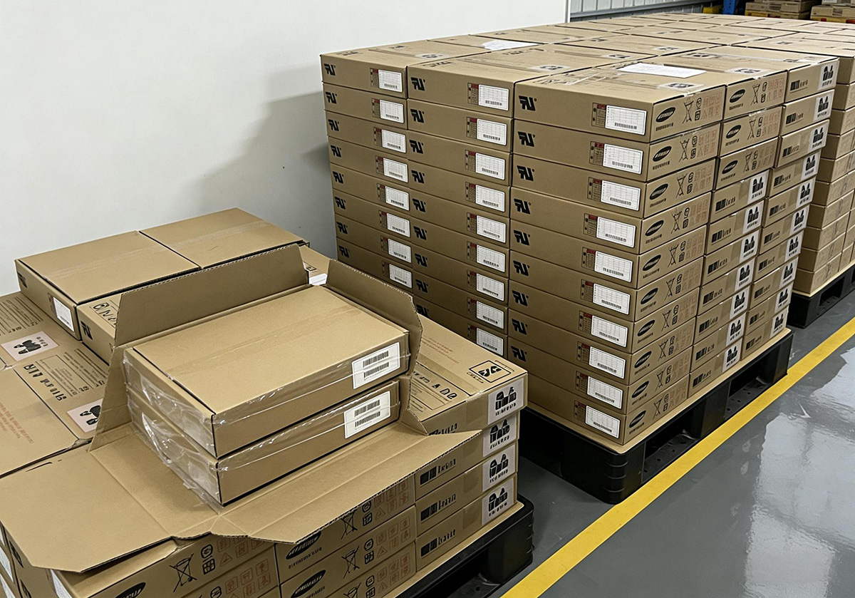 Cell Warehouse