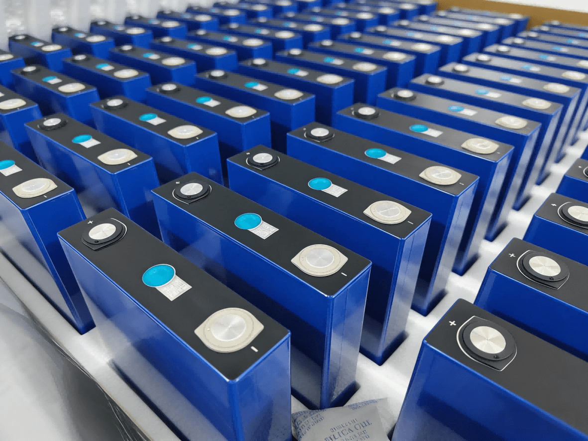 Comparison of advantages and disadvantages between ternary lithium batteries and lithium iron phosphate batteries