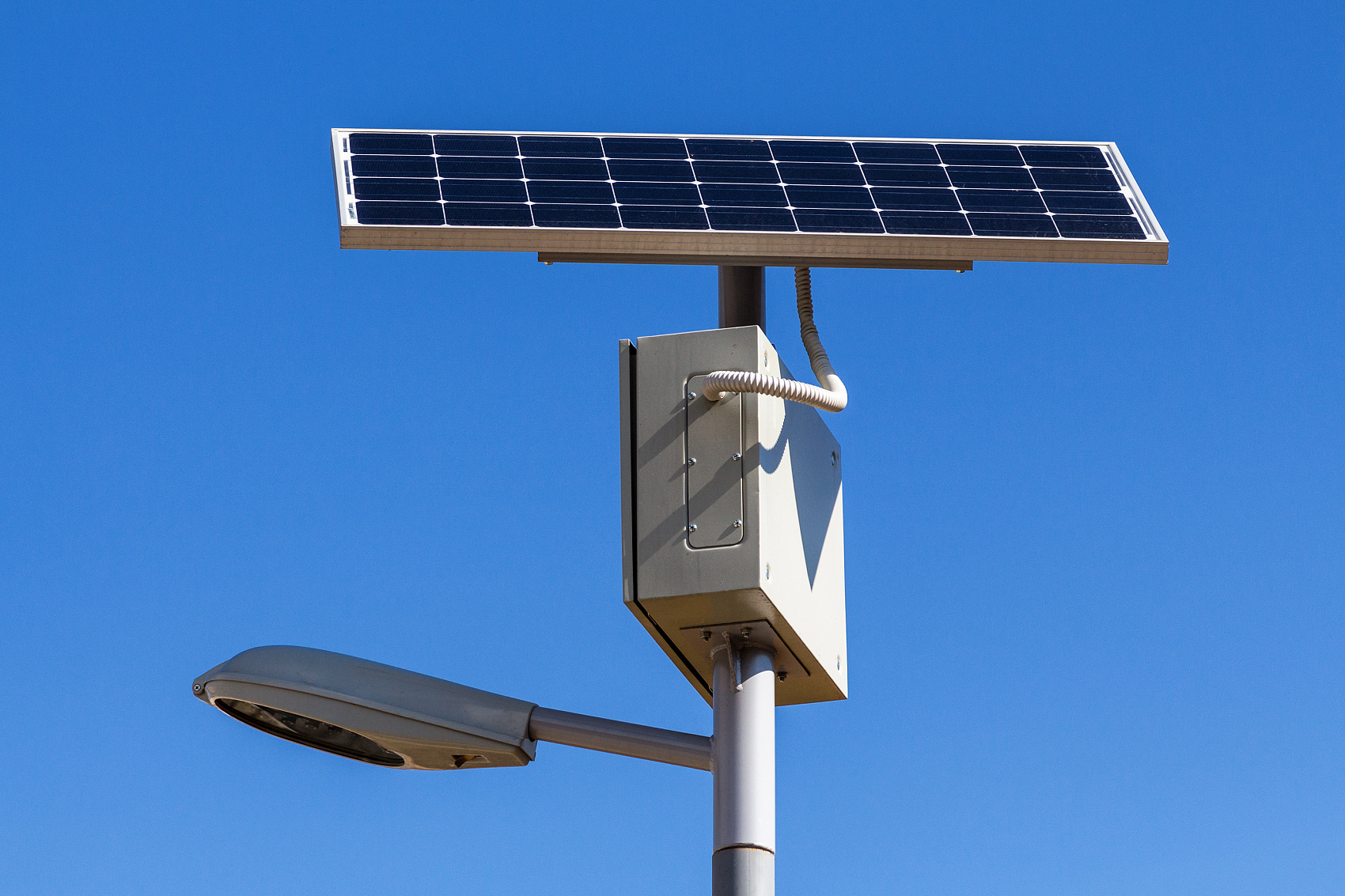 LED Lighting Lithium Battery Maintenance Guide: Extending Lifespan, Ensuring Safety