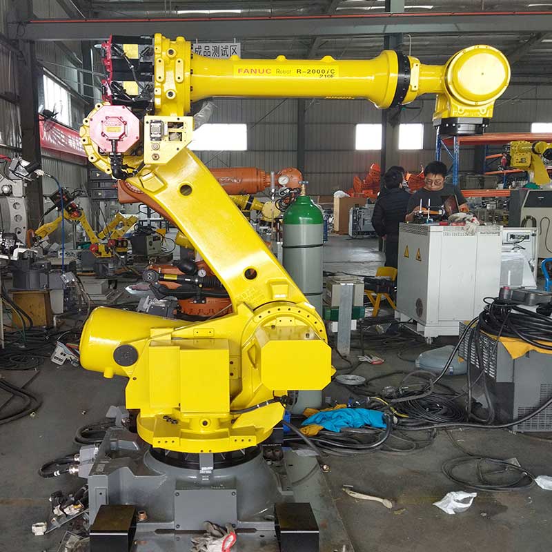 6 Axis Industrial Used FANUC Robot 210kg Payload R-2000iC210F (1)