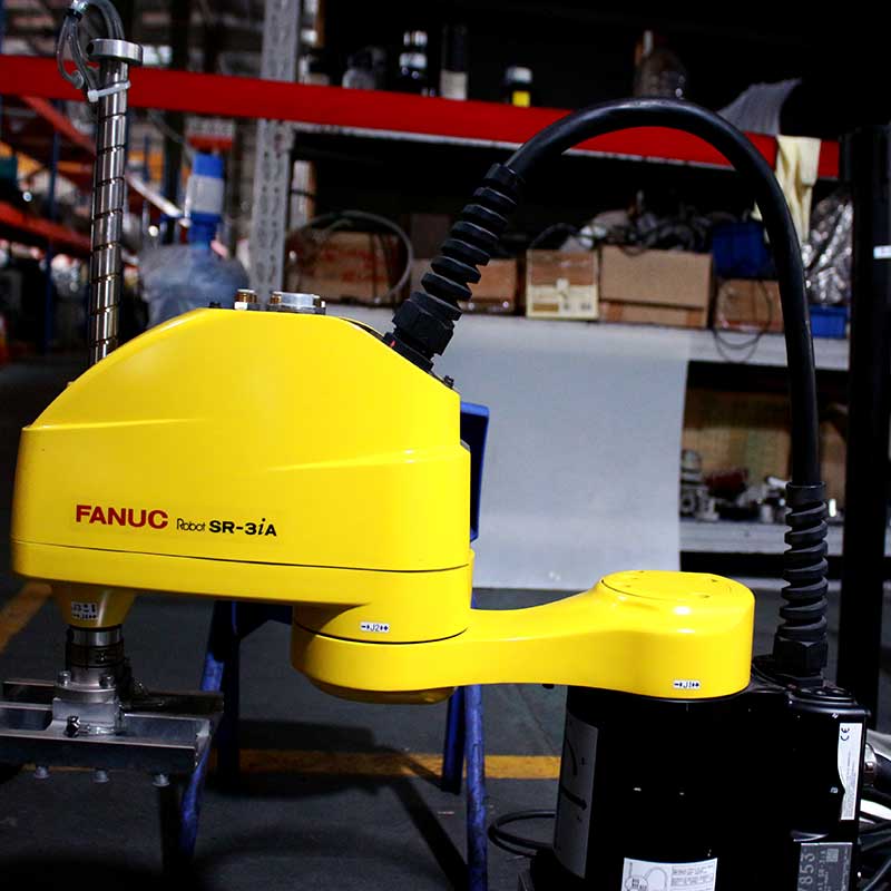 Fanuc SCARA Robot SR-3iA (1)