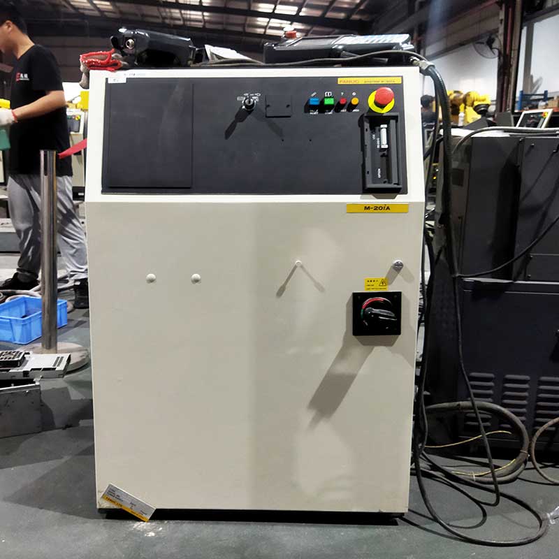 Refurbished Fanuc M-20iA robot for Multipurpose (1)