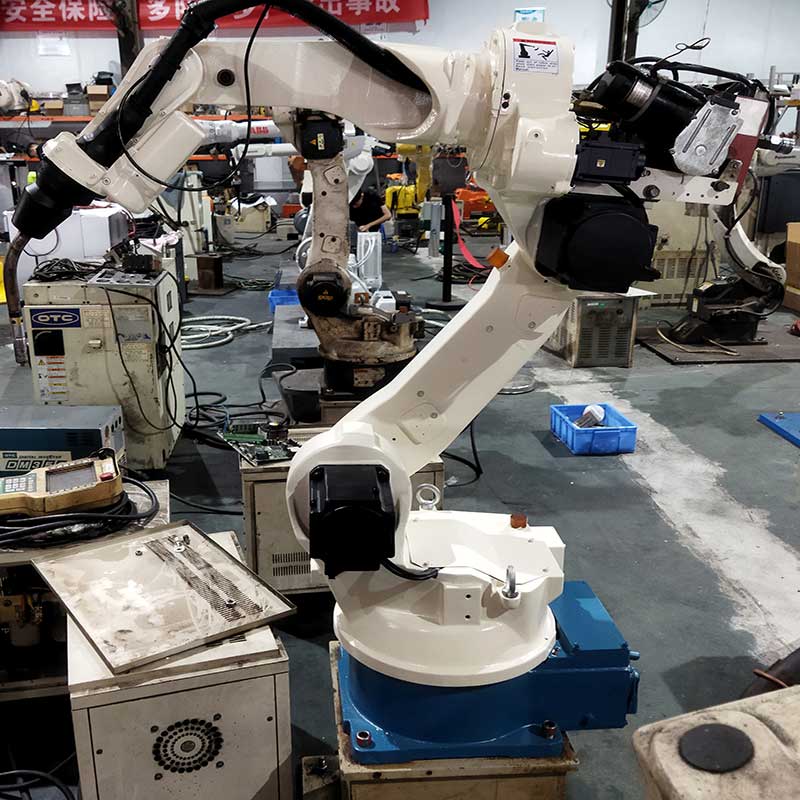 Robots DAIHEN AII-B4 6 axes d'occasion avec contrôleur FD19 (3)