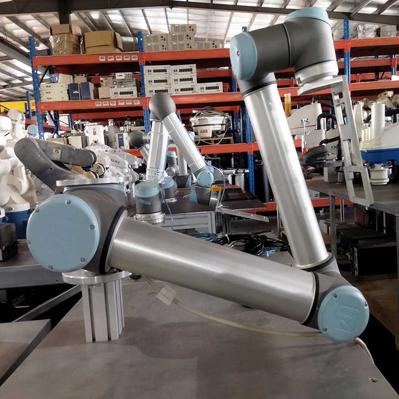 Second-hand UR 10 Cobot (2)