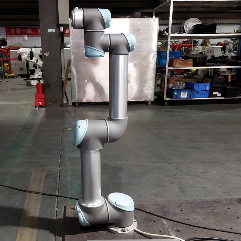 Universal Robots UR5 (3)