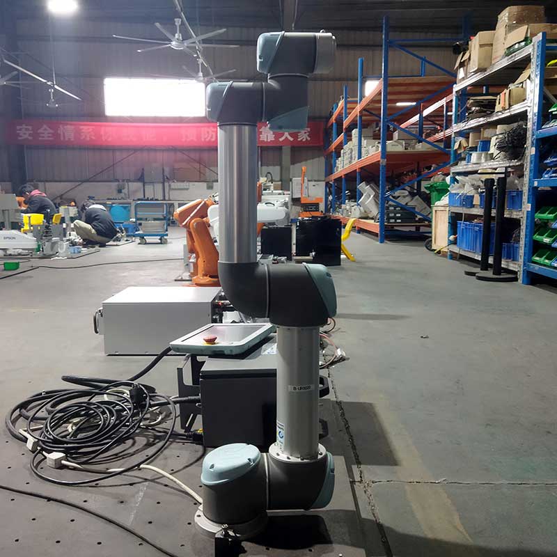 Universal Robots UR5 (4)