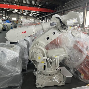 ABB IRB6700-200/2.6 Robot