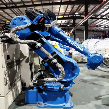 YASKAWA MOTOMAN MH50II ROBOT