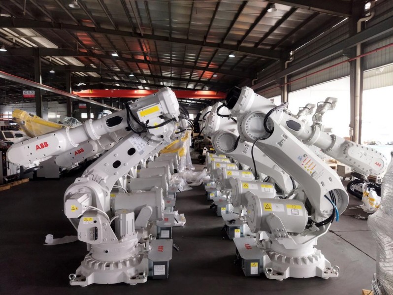 Refurbished Robots from an Environmental and Sustainability Perspective: A New Force for a Greener Future