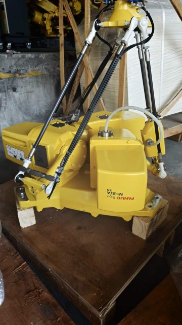 Used FANUC M-2iA/3S 4-Axis High-Speed Delta Industrial Robot Arm with R-30iB Mate Plus Controller